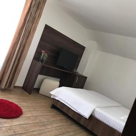 Pensiunea Montana Borsa Mm Băile Borşa Exterior foto
